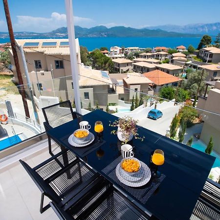 Above Blue Maisonettes Grey Diamond Nikiana Ngoại thất bức ảnh