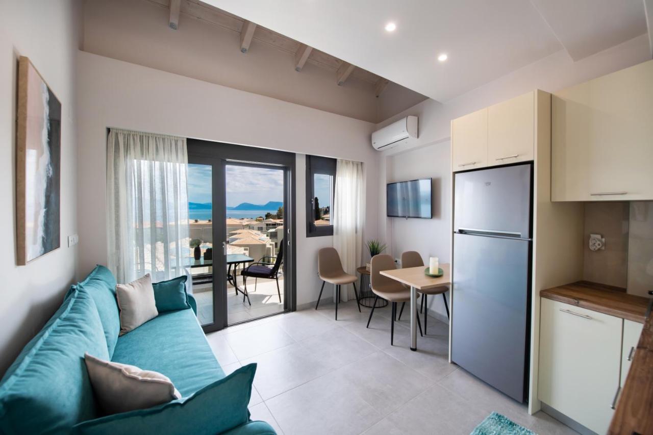 Above Blue Maisonettes Grey Diamond Nikiana Ngoại thất bức ảnh