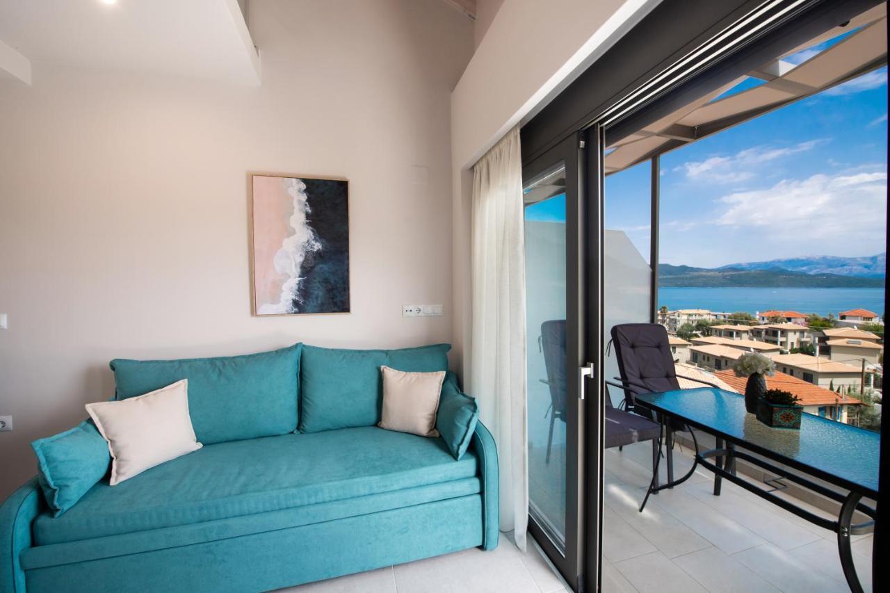 Above Blue Maisonettes Grey Diamond Nikiana Ngoại thất bức ảnh
