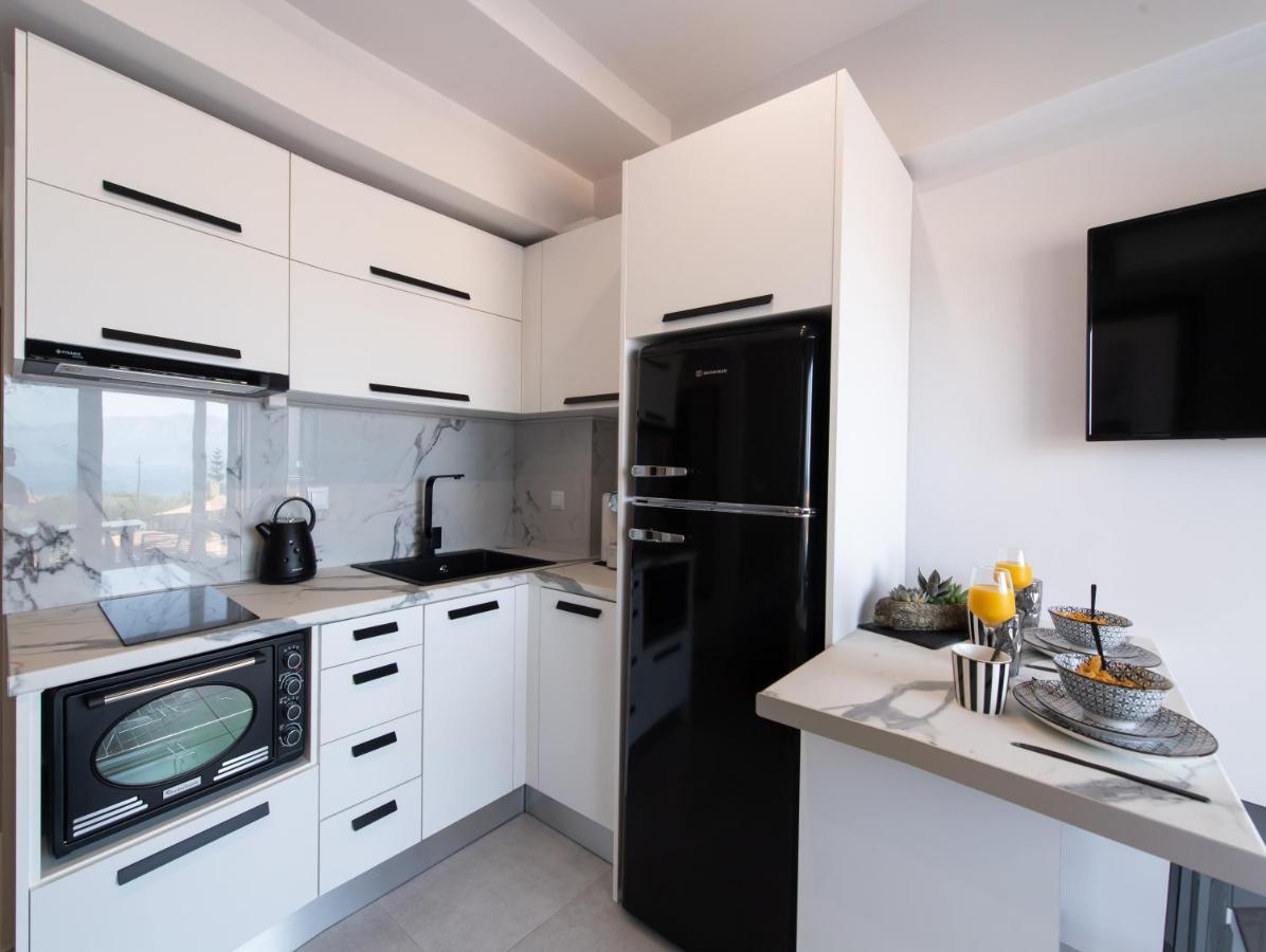 Above Blue Maisonettes Grey Diamond Nikiana Ngoại thất bức ảnh